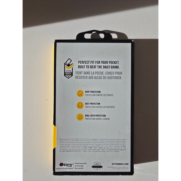 OTTERBOX 77-62466 Commuter Series Case for Apple iPhone 11 - Mint Way (Teal) - Picture 2 of 4